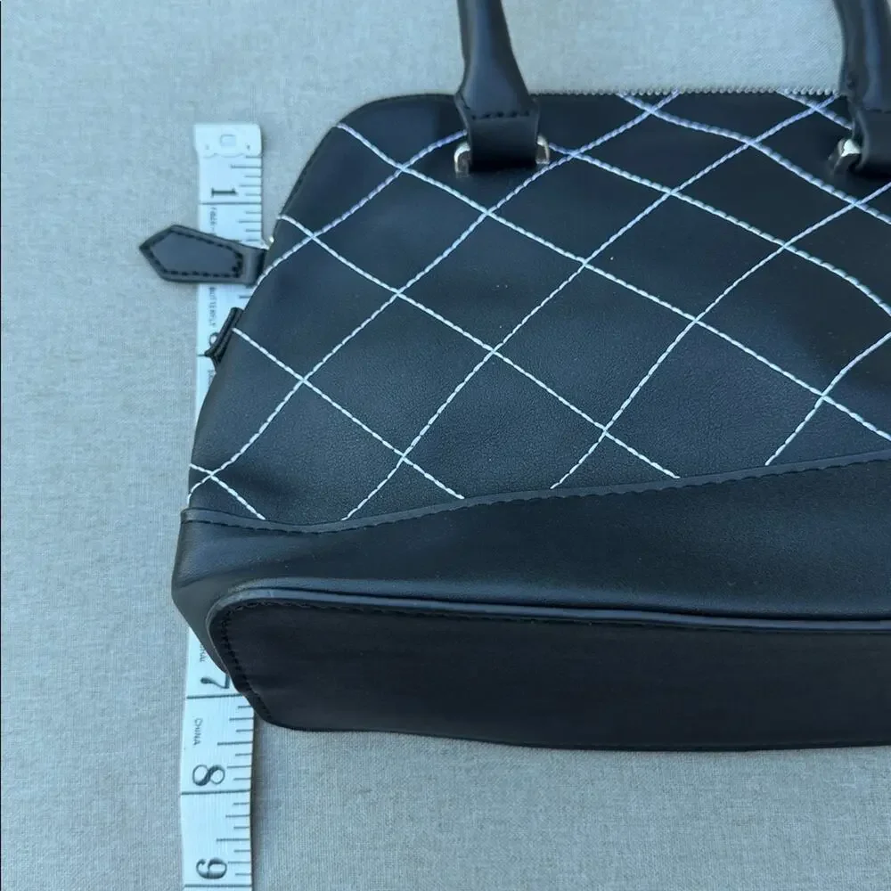 Steve Madden Black & White Satchel purse
